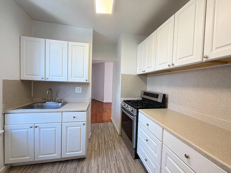 145 Harrison Ave #301 — Photo 7
