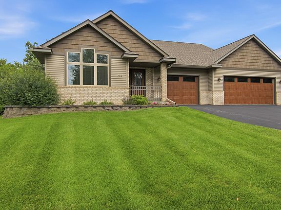 2nd image of 704 Spruce Dr