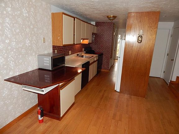 5th image of 38 Lordvale Blvd