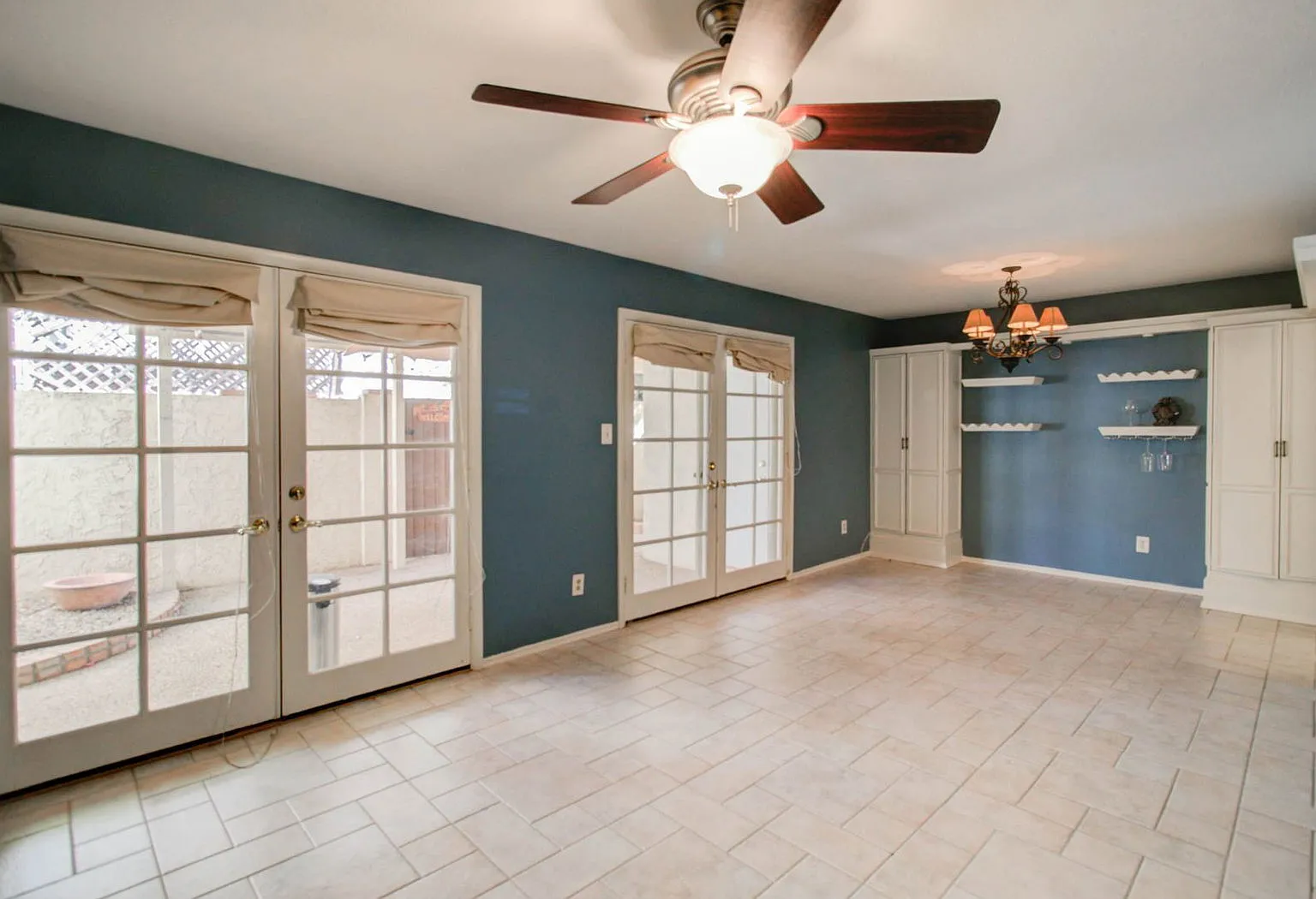 2 bed, 1.5 bath, 1114 sqft, $2,300 — Photo 4