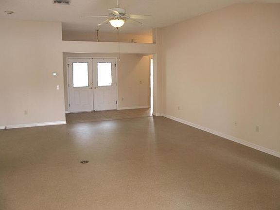 4th image of 1012 Isabella Ave
