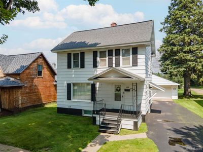 422 W Minckler St, Iron River, MI, 49935