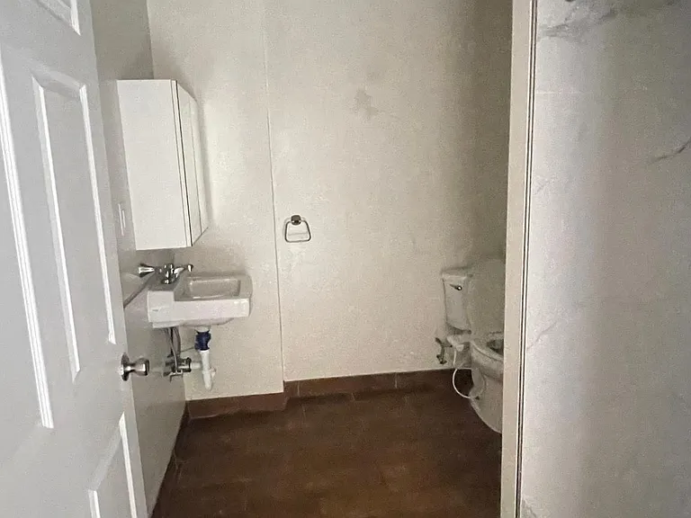 1018 Callowhill St #1B — Photo 7