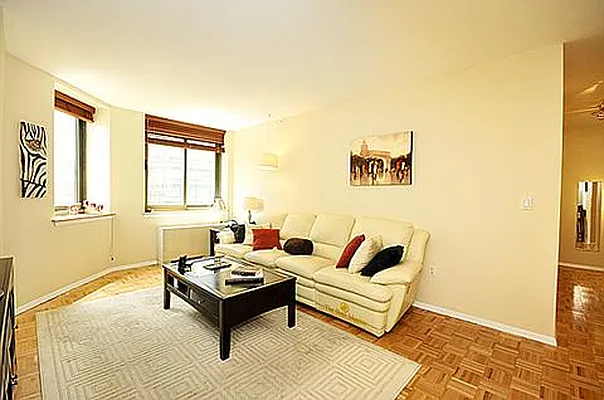 Sold by Real Direct | media 15