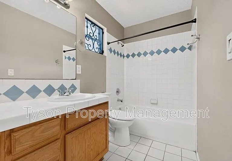 1409 Stoneway Dr NW — Photo 22