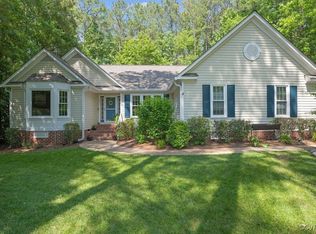 15300 Houndmaster Cir, Midlothian, VA 23112