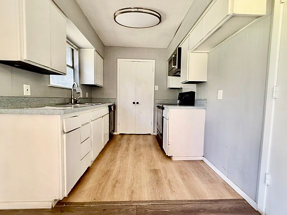 4th image of 6804 Margaret Dr