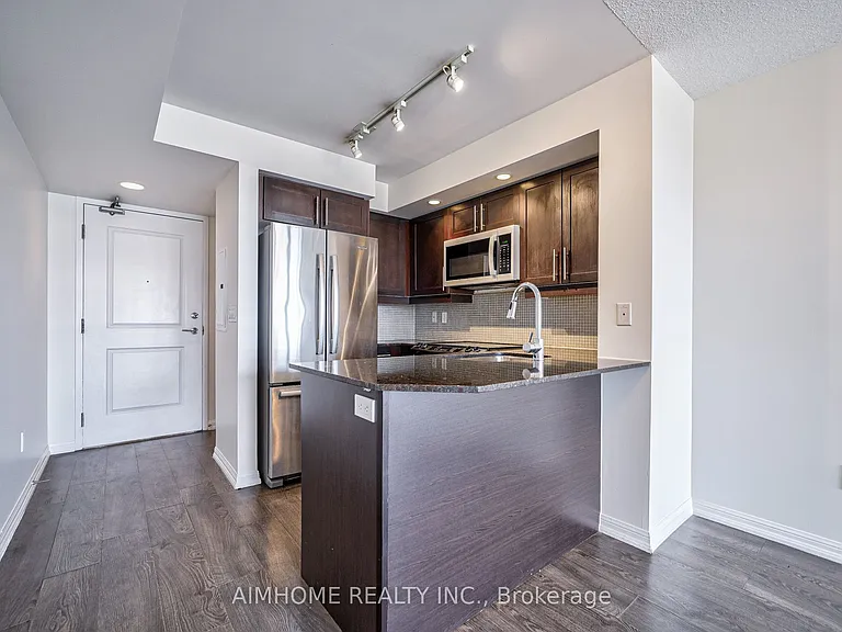 65 Liberty St #504 — Photo 8