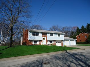 5907 Victor Cir, Aliquippa, PA 15001