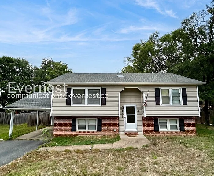 11406 Wentworth Ct — Photo 1