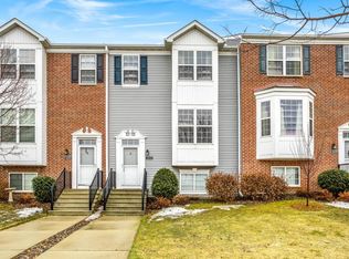 1515 Coneflower Ln, Shakopee, MN 55379
