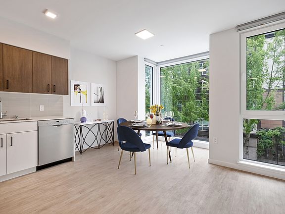 5th image of 320 Queen Anne Ave N #3565002