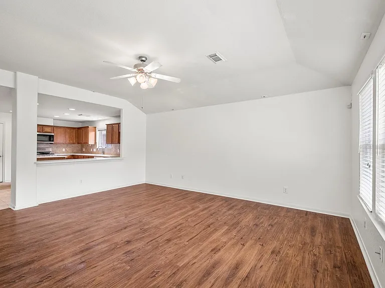 3211 Falcon Trail Dr — Photo 19