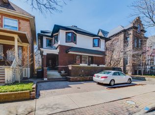 829 W Junior Ter, Chicago, IL