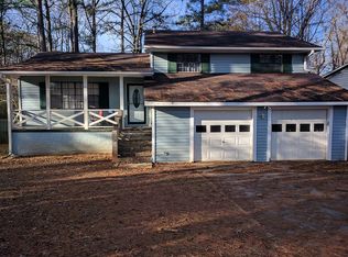 8563 Plumtree Dr, Riverdale, GA 30274