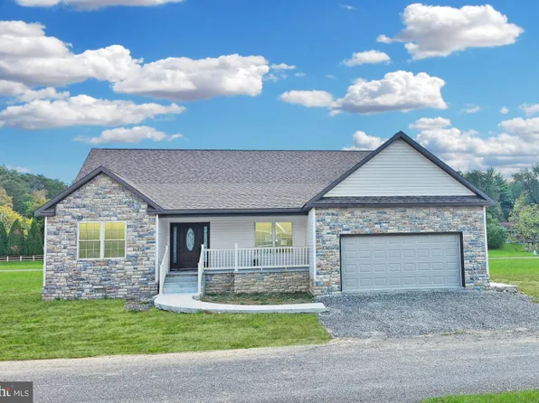 37 W Creek Run Loop, Fort Ashby, WV 26719