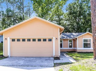 10184 Indian Princess Rd W, Jacksonville, FL 32257