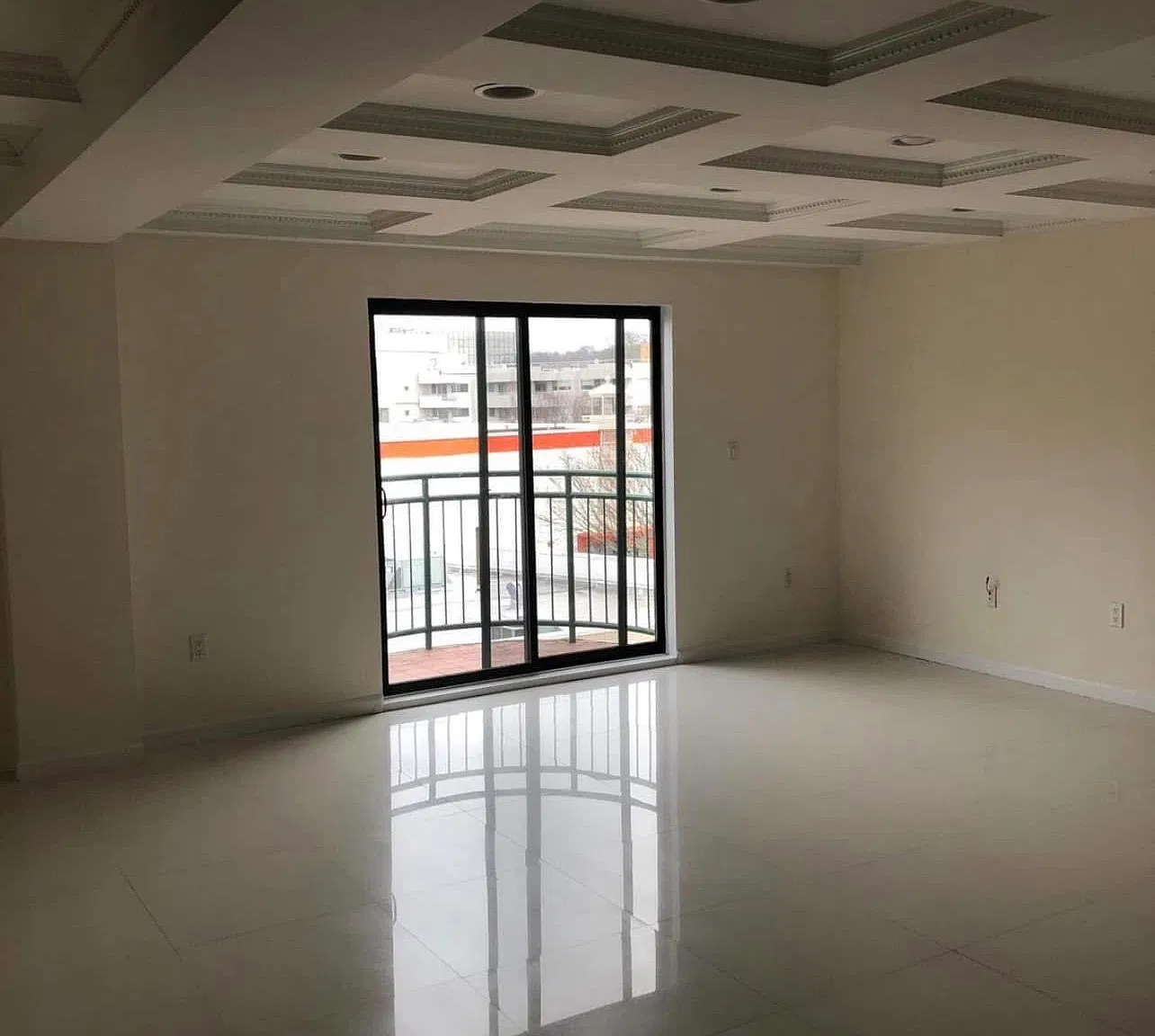 2 bed, 1200 sqft, $4,600 — Photo 4