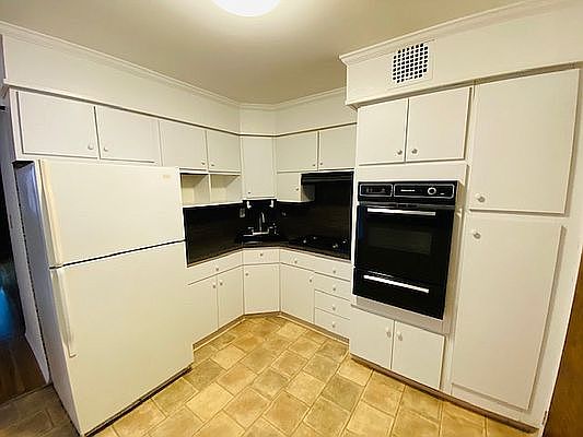 4th image of 6916 30th Ave #2