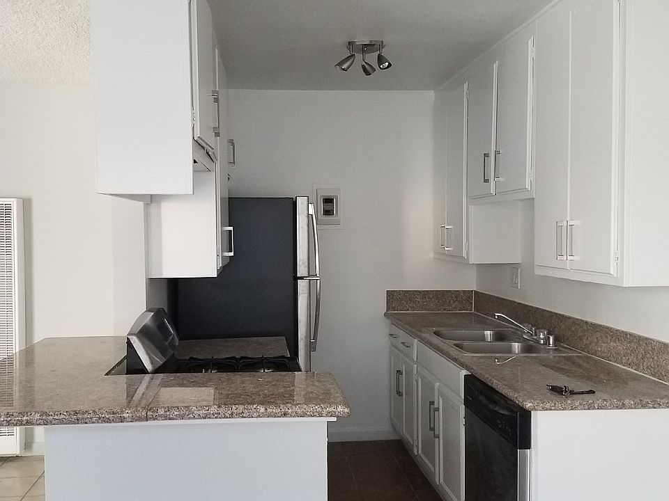 1st image of 122 N Commonwealth Ave APT 207