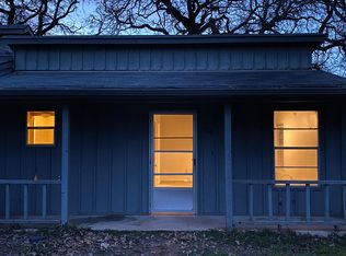 728 E Moore St, Granbury, TX 76048