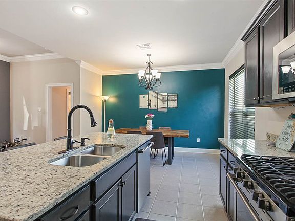 5th image of 141 Copperfield Ct