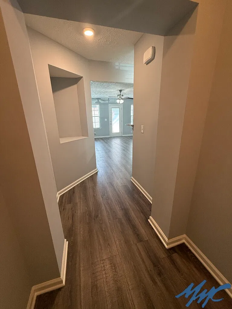 3 bed, 2.5 bath, 1360 sqft, $1,695 — Photo 2
