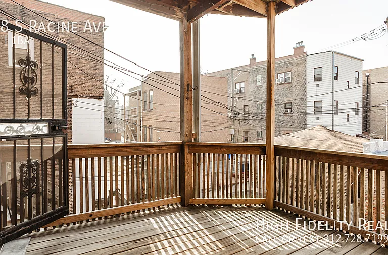 618 S Racine Ave #203 — Photo 11