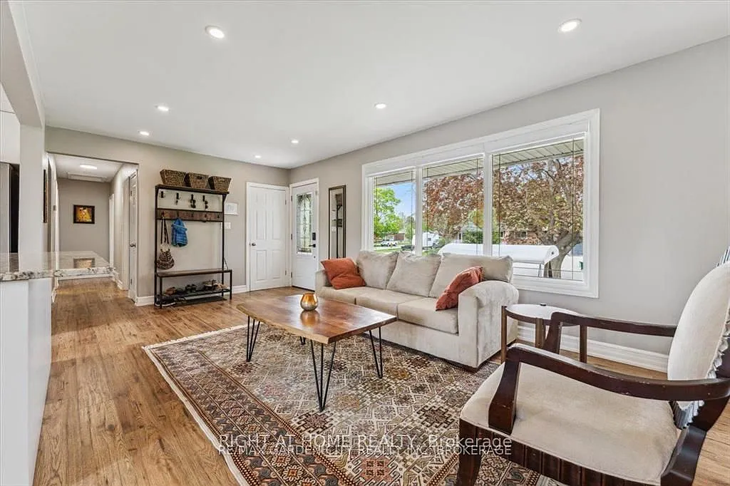 5 bed, $3,100 — Photo 3