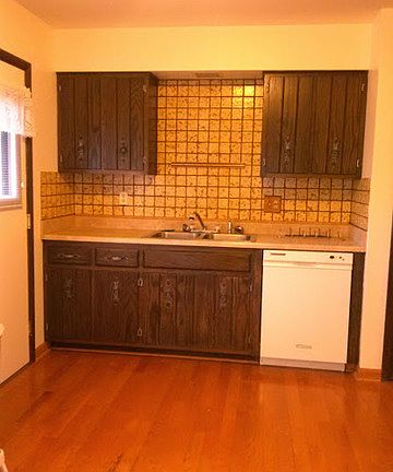 3rd image of 1606 Carlton Ct