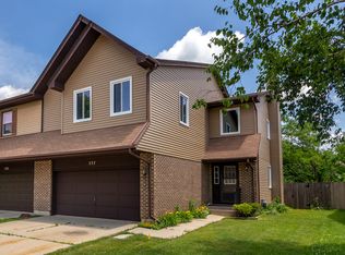 537 Commanche Trl #0, Wheeling, IL 60090