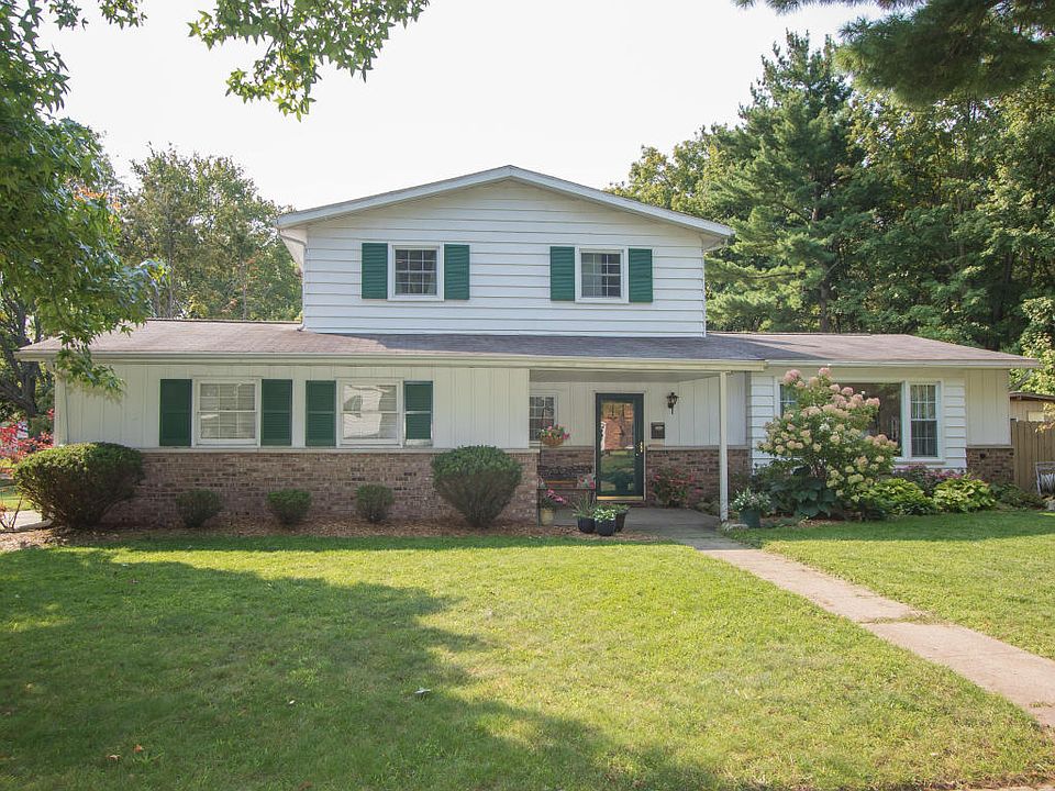 1st image of 3809 Edinburgh Dr