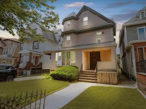 2048 E 17th St, Brooklyn, NY 11229