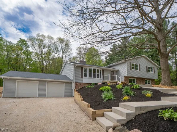 7148 Chatham Rd, Medina, OH 44256