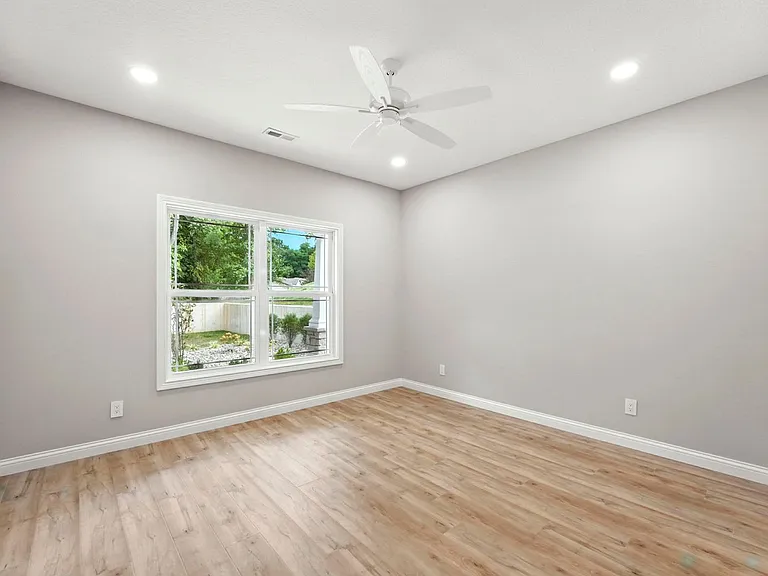 520 Eighty Lane Lake James — Photo 8
