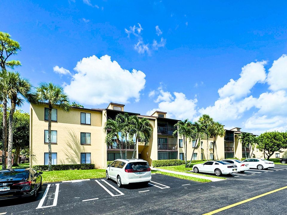 1st image of 624 Sea Pine Way #H3