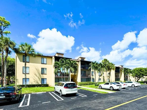 624 Sea Pine Way #H3, Greenacres, FL 33415