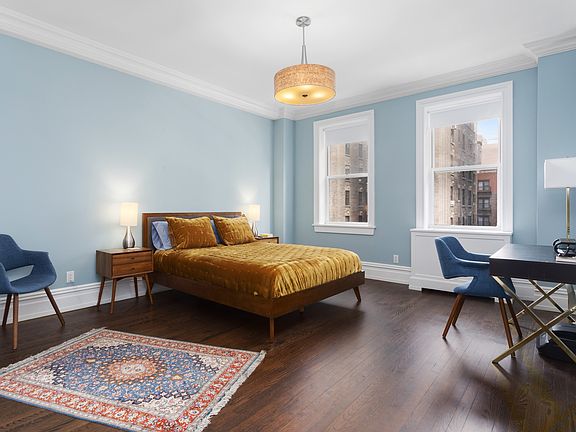 5th image of 610 W 110th St APT 5B