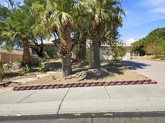 3rd image of 2071 Jo Ann Avenue