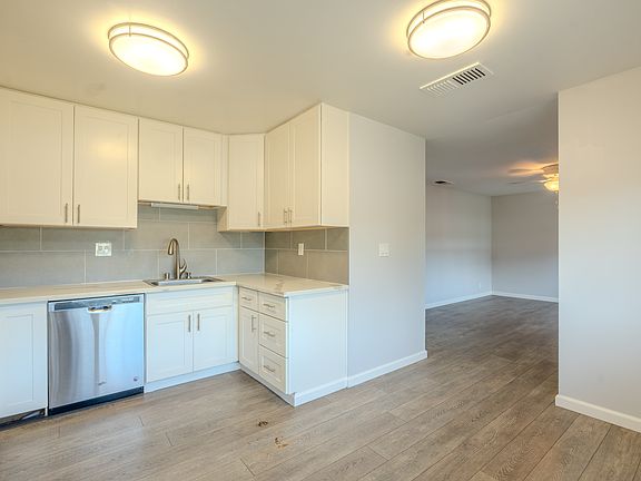 4th image of 1451 Eden Ave APT 3