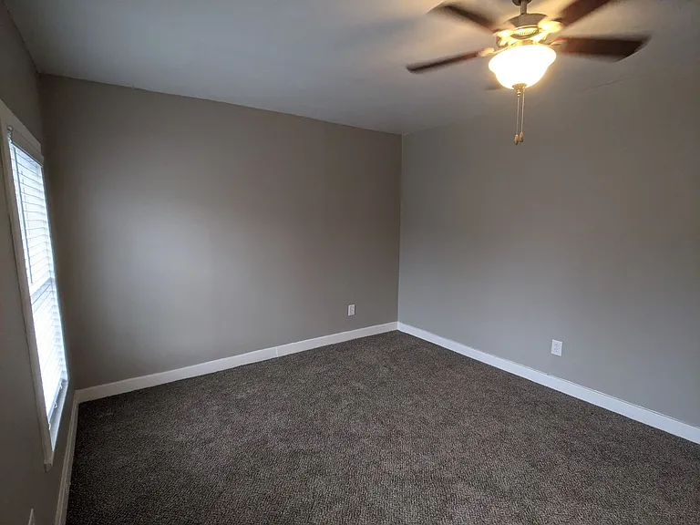 2168 Carrollton Ave — Photo 12