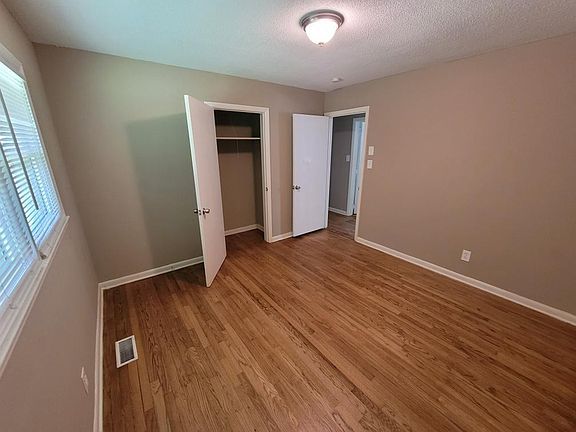 4th image of 547 Owens Dr