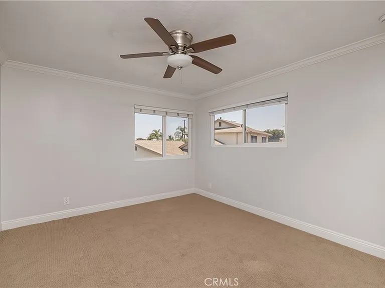 2336 La Linda Pl — Photo 25