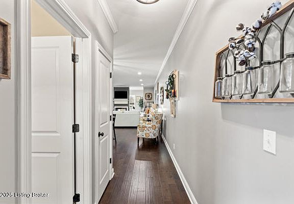 4th image of 20 Pheasant Glen Dr #15