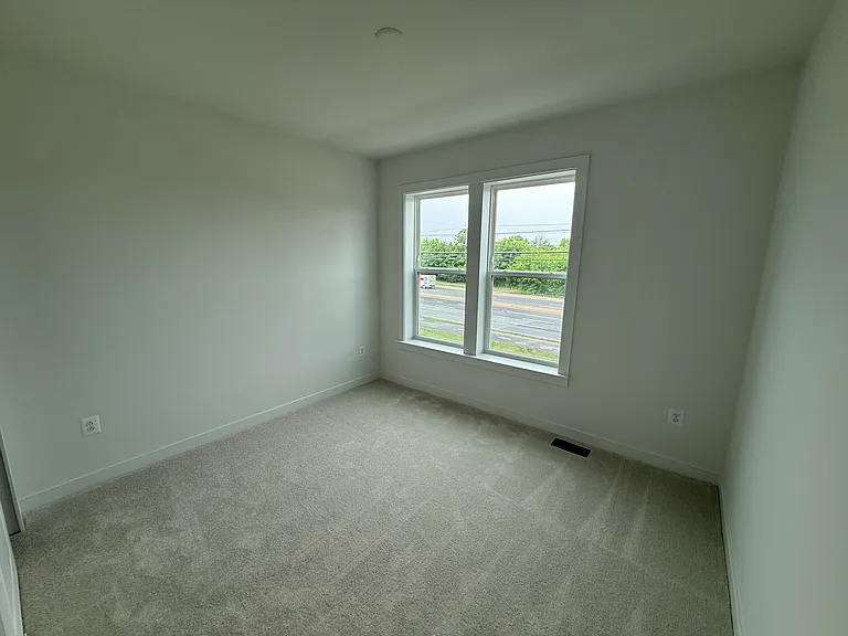 16172 Frederick Rd — Photo 20