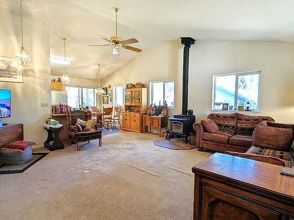 2nd image of 228 Forest View Dr