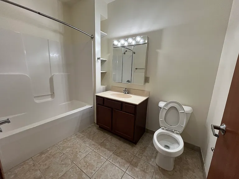 Granite Ridge Apartments — Photo 18
