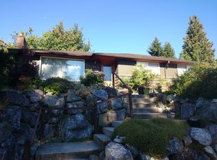 3269 Belvidere Ave SW, Seattle, WA 98126