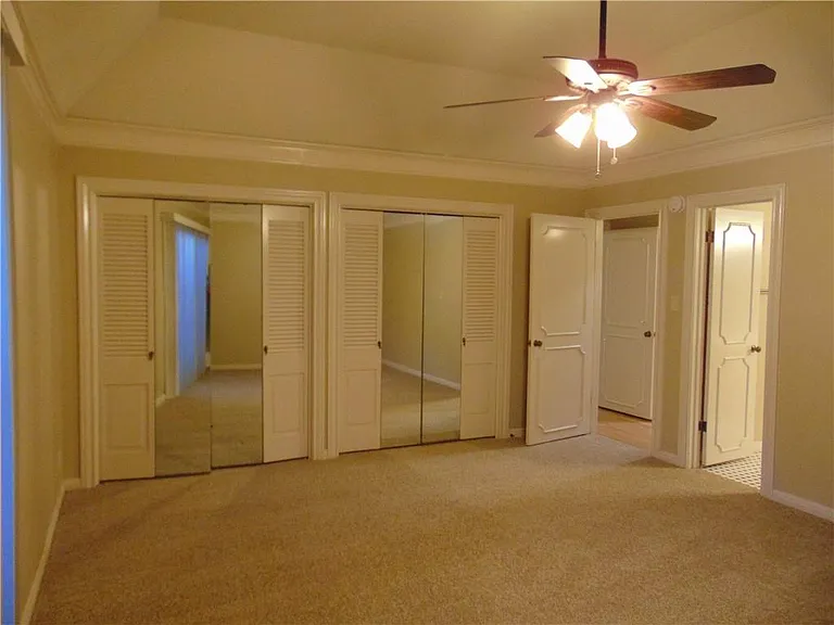 2516 Enfield Rd #101 — Photo 11