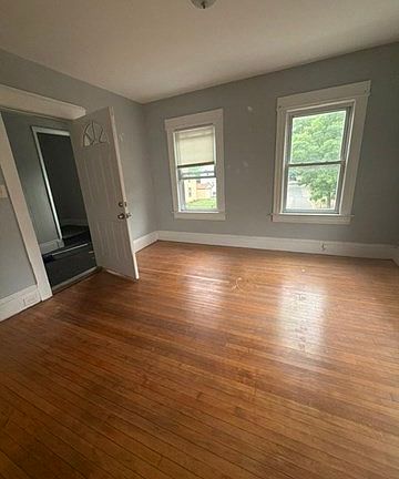 5th image of 335 Oakland St
